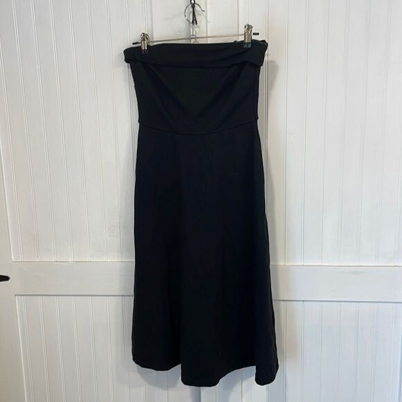 Banana Republic strapless little black dress size 2 - Picture 1 of 9